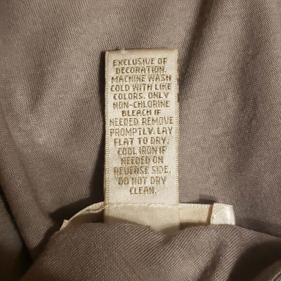 𝅺GRAY/SILVER Kenar tank top. Small - Picture 7 of 9